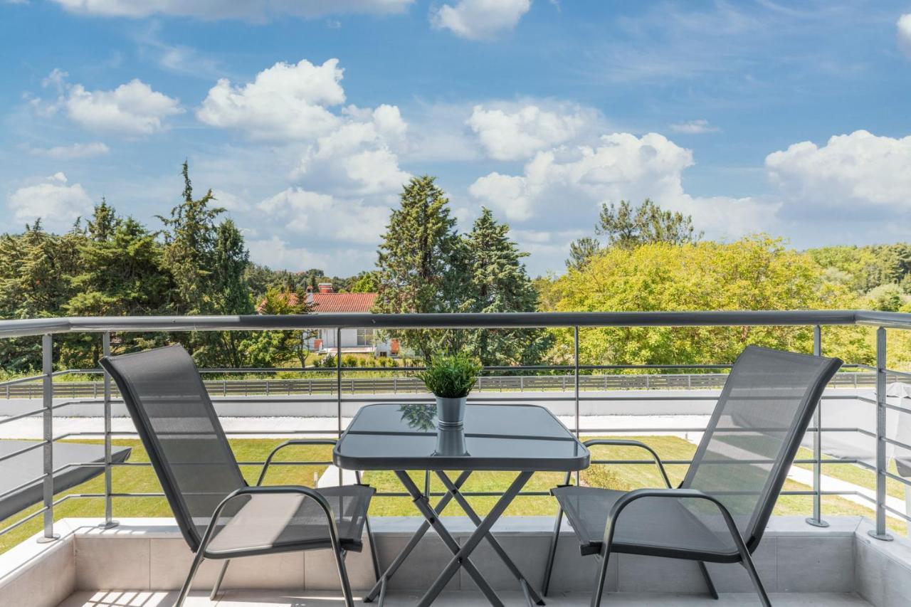 V Luxury Apartments Posidi Eksteriør billede
